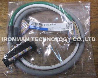XW2Z-100L Omron relient l'unité de conversion de TB de câble de connecteur
