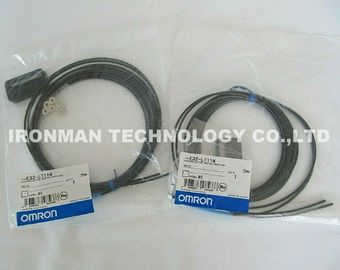 Certification servo de la CE de CÂBLE de PLC de câble d'unité de relais de XW2Z-100J-A15 Omron